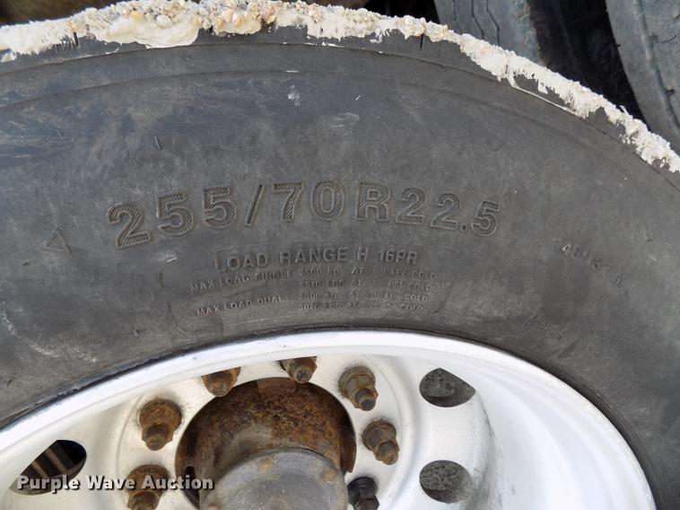 image for item DB8684 1997 Freightliner FLD120 Classic dump truck