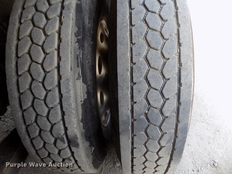 image for item DB8684 1997 Freightliner FLD120 Classic dump truck