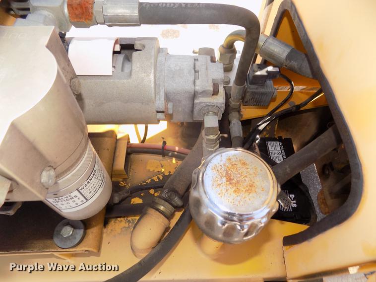 image for item DB8686 2011 Allmand EZ650 drop hammer and trailer