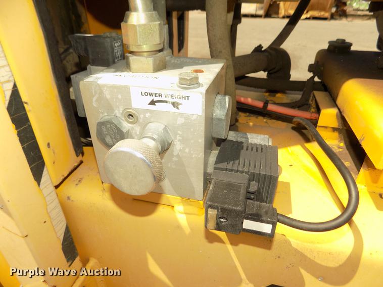 image for item DB8686 2011 Allmand EZ650 drop hammer and trailer