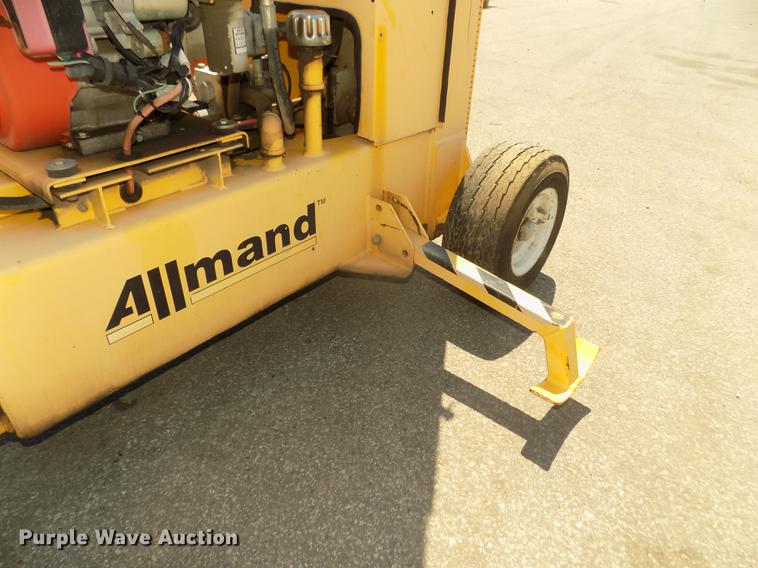 image for item DB8686 2011 Allmand EZ650 drop hammer and trailer