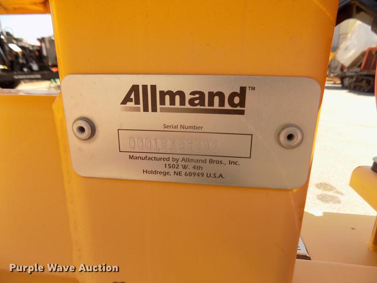 image for item DB8686 2011 Allmand EZ650 drop hammer and trailer