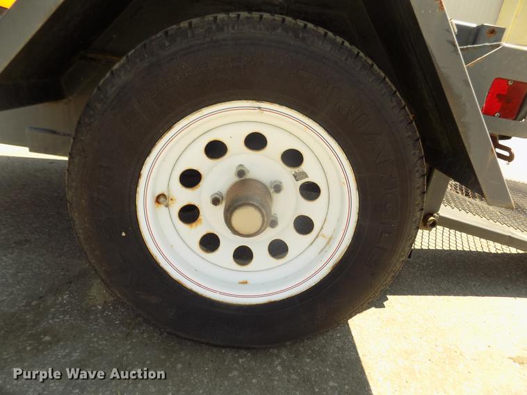 image for item DB8686 2011 Allmand EZ650 drop hammer and trailer