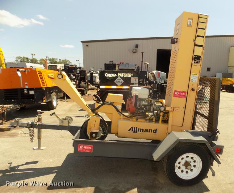 image for item DB8686 2011 Allmand EZ650 drop hammer and trailer