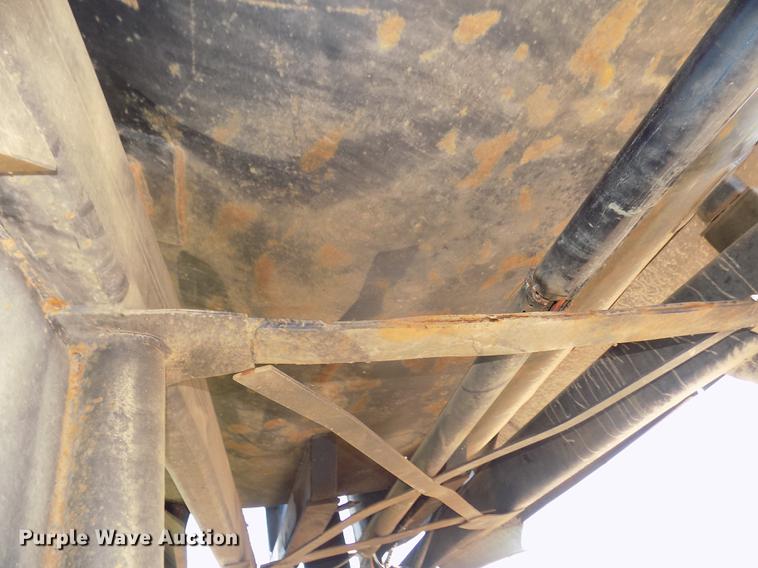 image for item DB8690 1999 Western STR26401 barrel bed end dump trailer