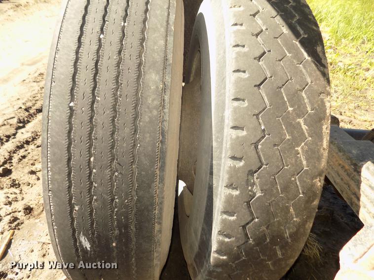 image for item DB8690 1999 Western STR26401 barrel bed end dump trailer