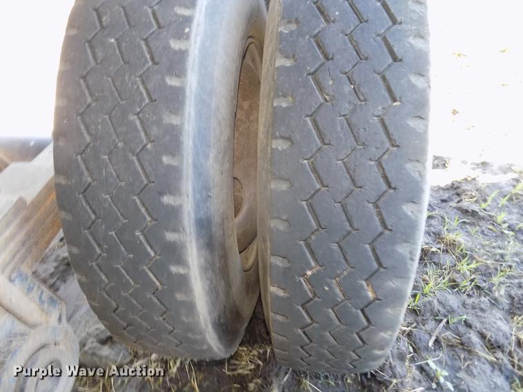 image for item DB8690 1999 Western STR26401 barrel bed end dump trailer