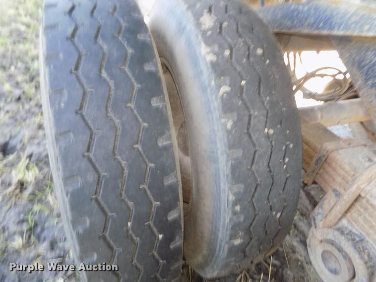 image for item DB8690 1999 Western STR26401 barrel bed end dump trailer