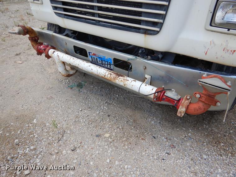 image for item DC5952 1992 Ford LN8000 tank truck