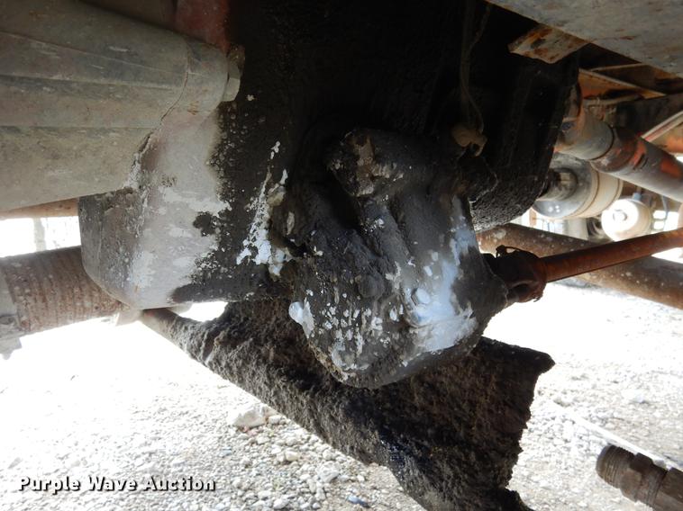 image for item DC5952 1992 Ford LN8000 tank truck