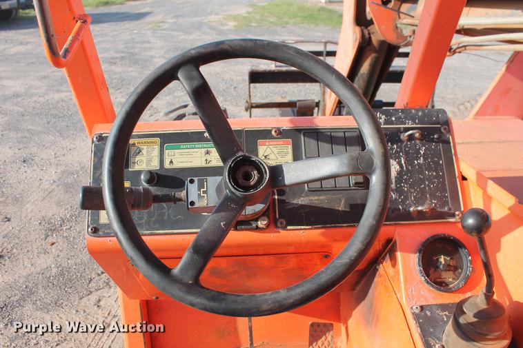 image for item DD4988 2007 SkyTrak 6036 telehandler