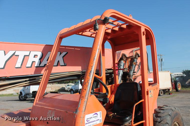 image for item DD4988 2007 SkyTrak 6036 telehandler