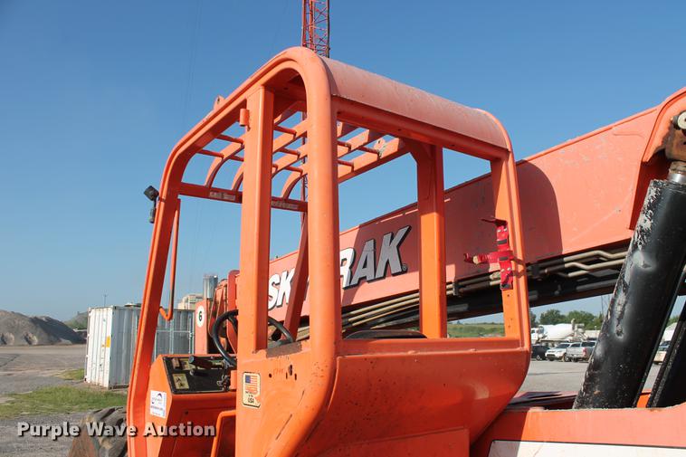 image for item DD4988 2007 SkyTrak 6036 telehandler