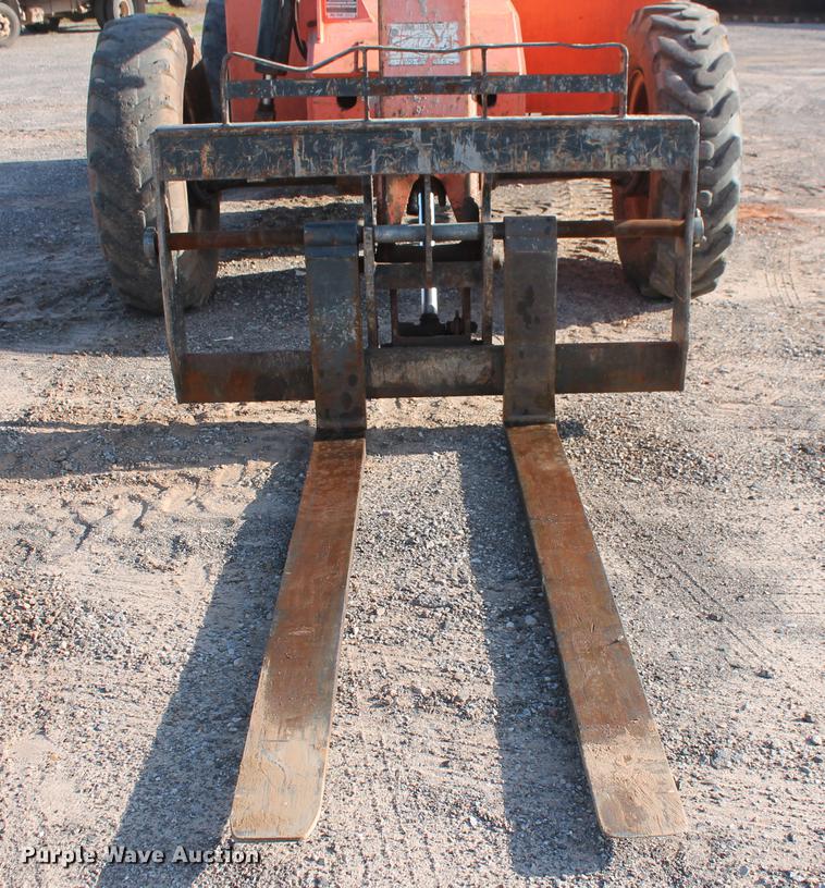 image for item DD4988 2007 SkyTrak 6036 telehandler