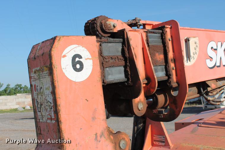 image for item DD4988 2007 SkyTrak 6036 telehandler