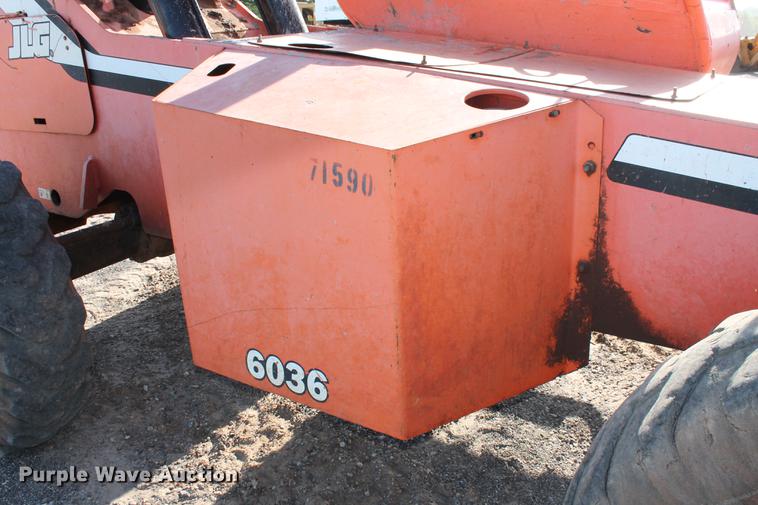 image for item DD4988 2007 SkyTrak 6036 telehandler