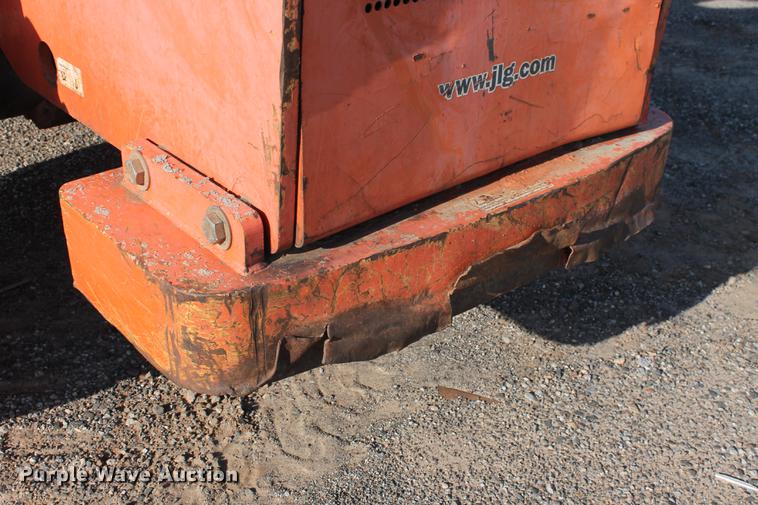 image for item DD4988 2007 SkyTrak 6036 telehandler