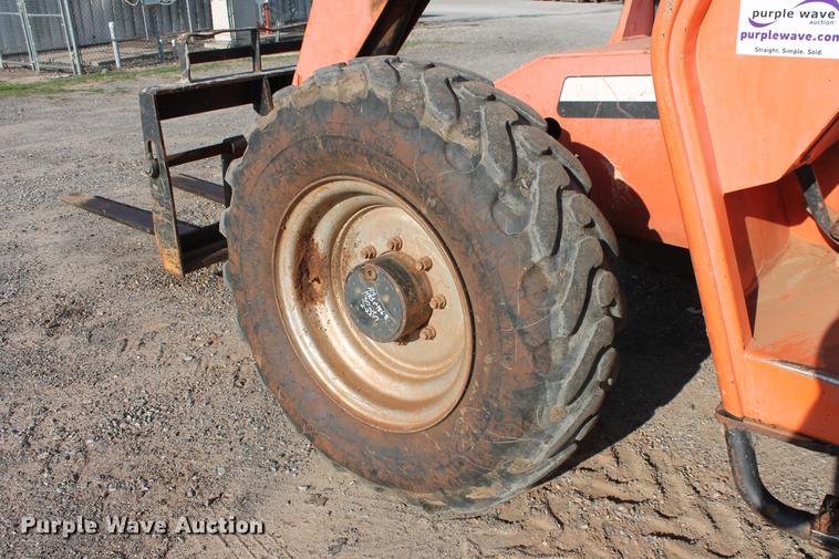 image for item DD4988 2007 SkyTrak 6036 telehandler