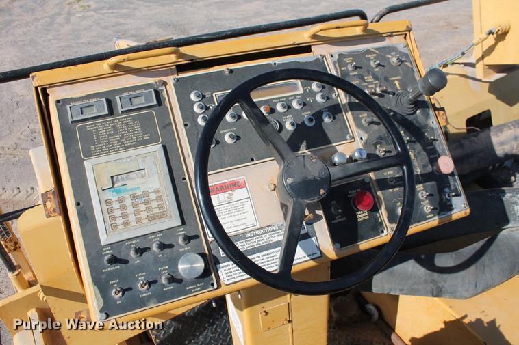 image for item DD4993 1999 CMI RS-650 reclaimer/stabilizer