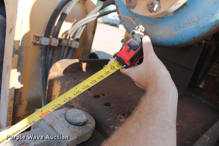 image for item DD4993 1999 CMI RS-650 reclaimer/stabilizer