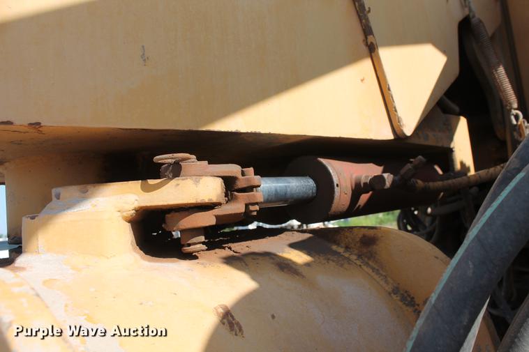 image for item DD4993 1999 CMI RS-650 reclaimer/stabilizer