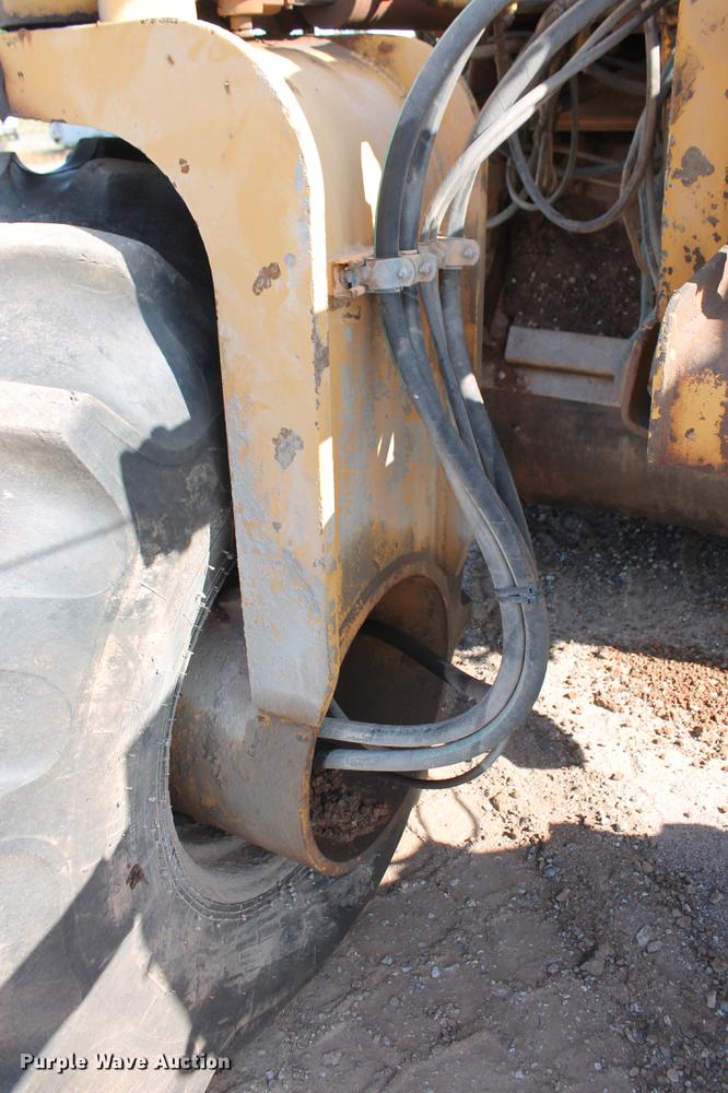 image for item DD4993 1999 CMI RS-650 reclaimer/stabilizer