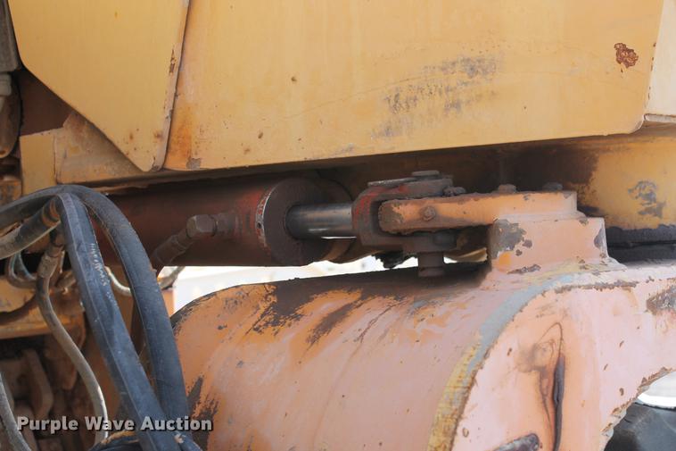 image for item DD4993 1999 CMI RS-650 reclaimer/stabilizer