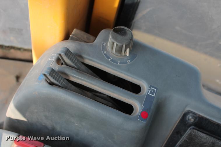 image for item DD4994 2004 Volvo L150E wheel loader