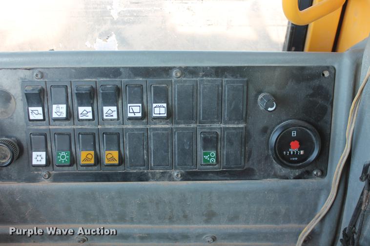 image for item DD4994 2004 Volvo L150E wheel loader