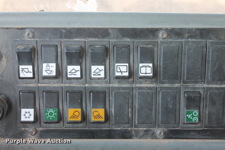 image for item DD4994 2004 Volvo L150E wheel loader