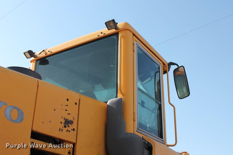 image for item DD4994 2004 Volvo L150E wheel loader