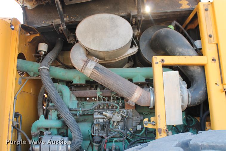 image for item DD4994 2004 Volvo L150E wheel loader