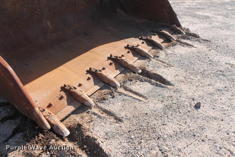 image for item DD4994 2004 Volvo L150E wheel loader