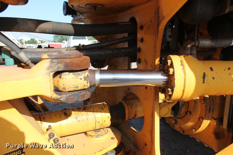 image for item DD4994 2004 Volvo L150E wheel loader