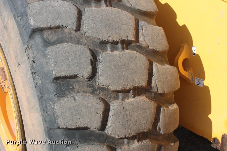 image for item DD4994 2004 Volvo L150E wheel loader
