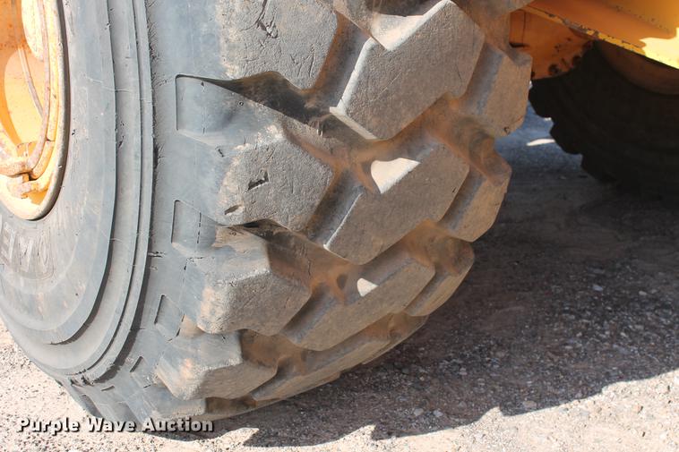 image for item DD4994 2004 Volvo L150E wheel loader