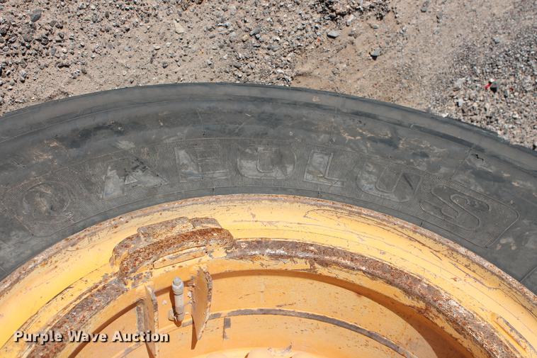 image for item DD4994 2004 Volvo L150E wheel loader