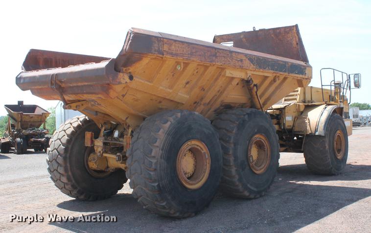 image for item DD5225 1993 Caterpillar D400D articulated haul truck