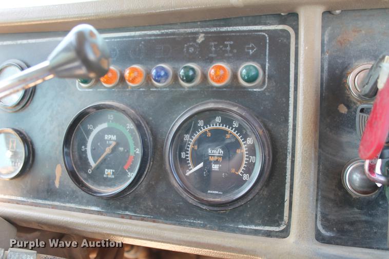 image for item DD5225 1993 Caterpillar D400D articulated haul truck