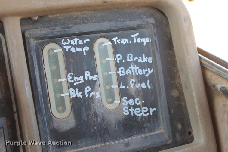 image for item DD5225 1993 Caterpillar D400D articulated haul truck