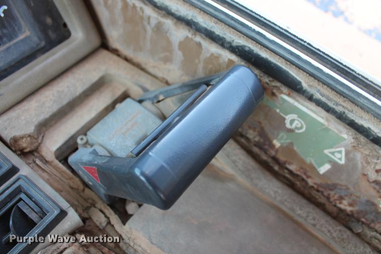 image for item DD5225 1993 Caterpillar D400D articulated haul truck