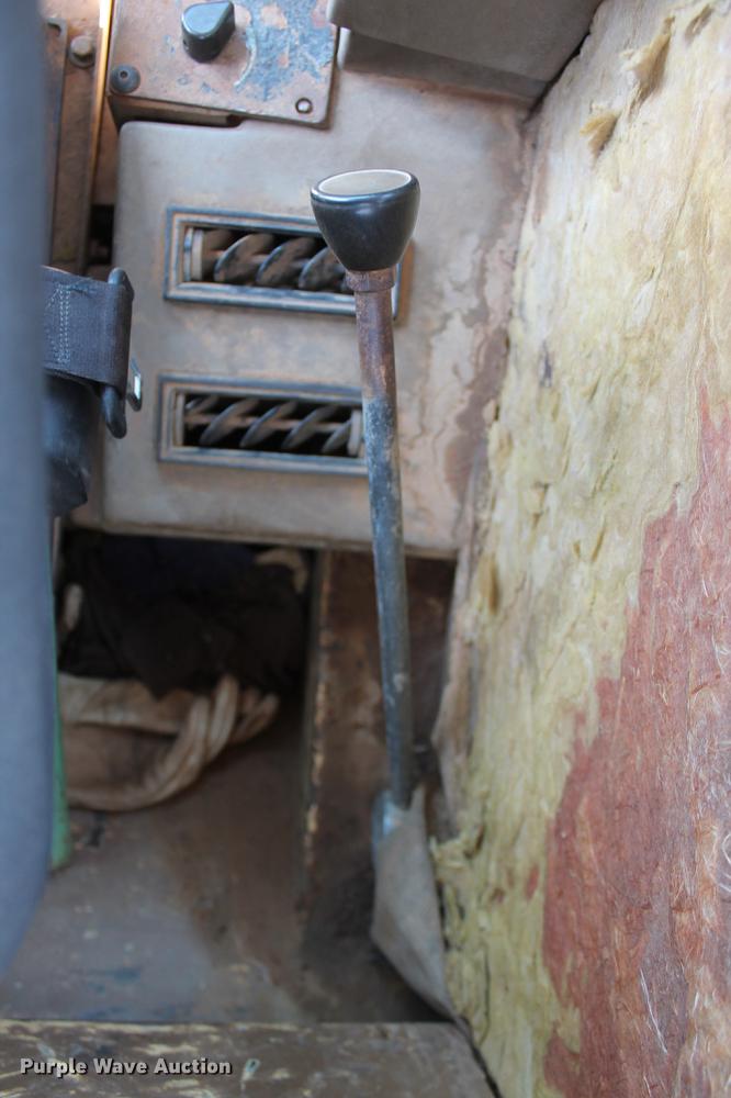 image for item DD5225 1993 Caterpillar D400D articulated haul truck