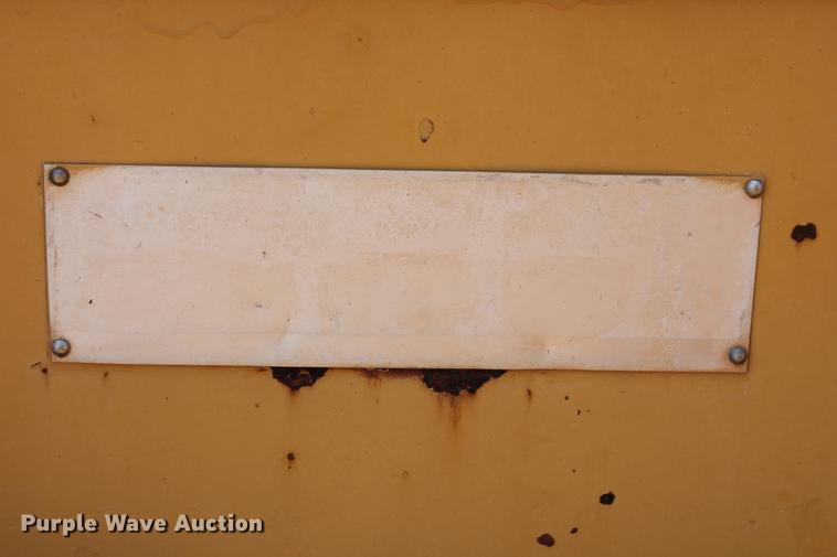 image for item DD5225 1993 Caterpillar D400D articulated haul truck