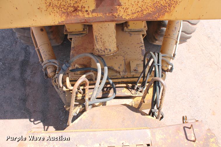 image for item DD5225 1993 Caterpillar D400D articulated haul truck