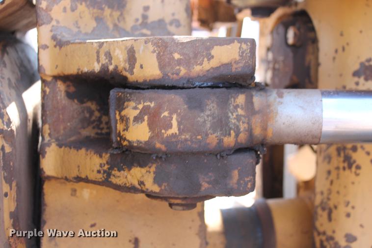 image for item DD5225 1993 Caterpillar D400D articulated haul truck