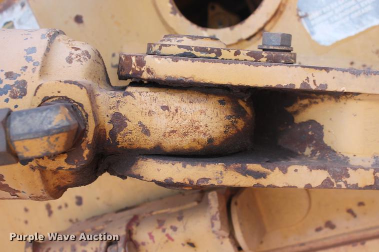 image for item DD5225 1993 Caterpillar D400D articulated haul truck