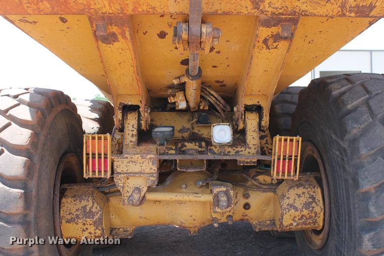 image for item DD5225 1993 Caterpillar D400D articulated haul truck