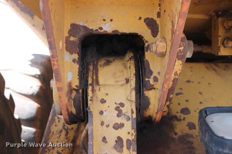 image for item DD5225 1993 Caterpillar D400D articulated haul truck