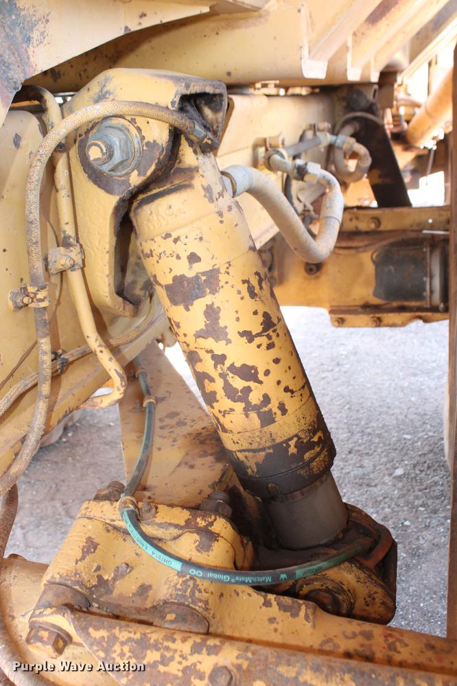 image for item DD5225 1993 Caterpillar D400D articulated haul truck