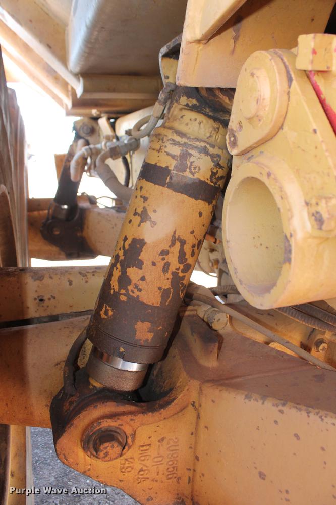 image for item DD5225 1993 Caterpillar D400D articulated haul truck